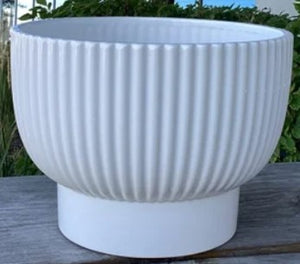 8" D x 5.8" H  Shiny White Dolomite Container
