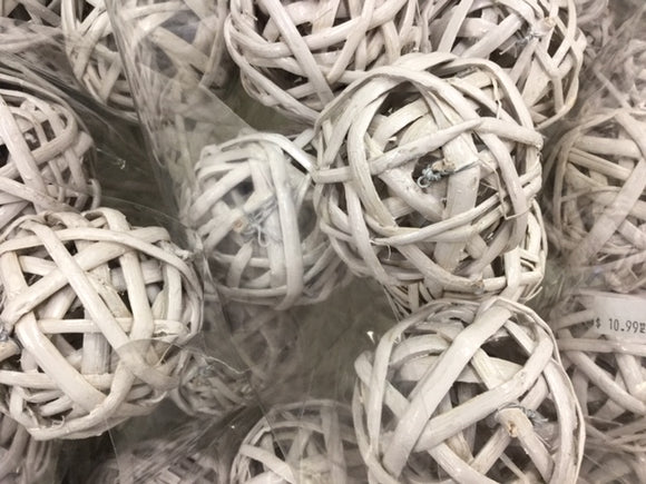 Kambu Balls - White